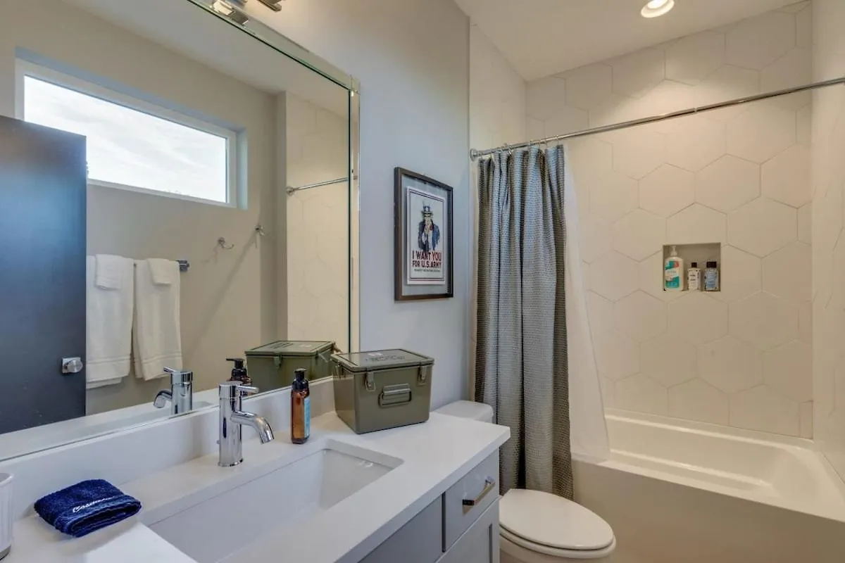 New Nashvegas Downtown Rooftop City Views 13Beds Nashville Tatil Evi