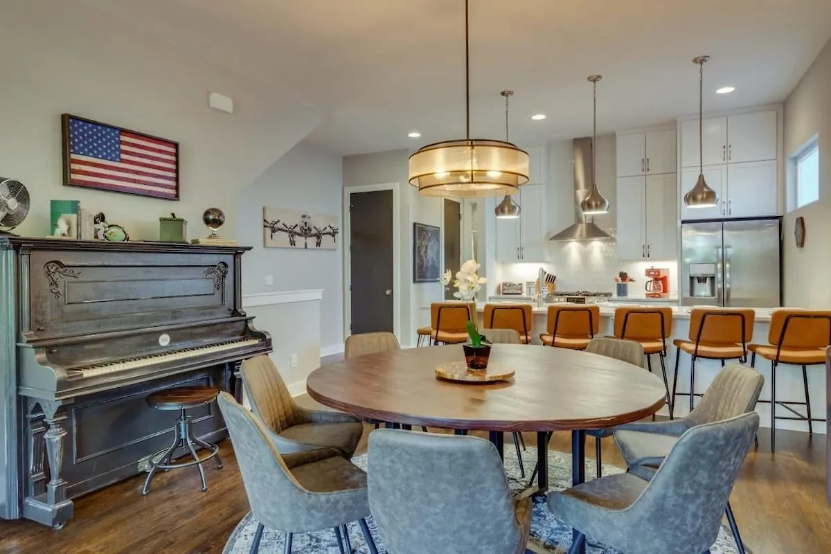 New Nashvegas Downtown Rooftop City Views 13Beds Nashville Tatil Evi