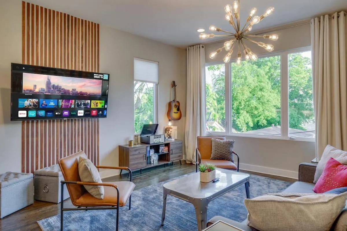 New Nashvegas Downtown Rooftop City Views 13Beds Nashville
