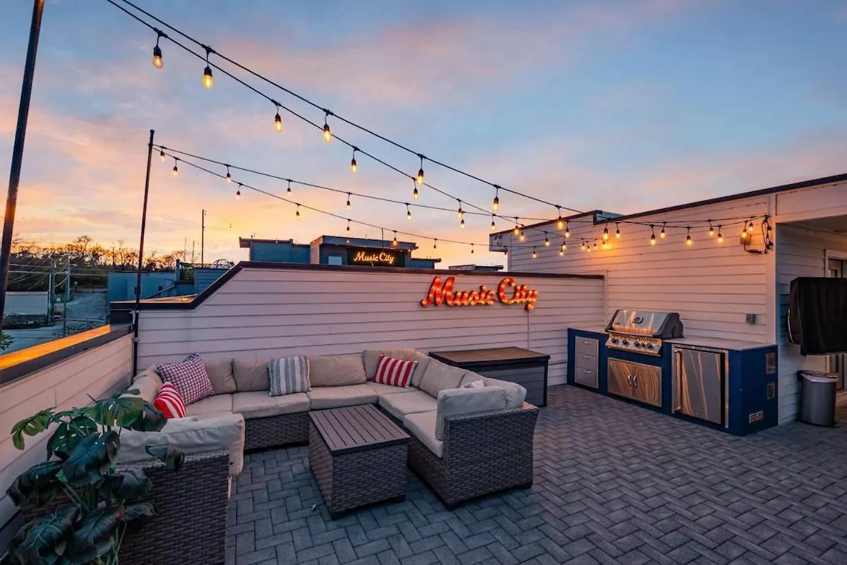 New Nashvegas Downtown Rooftop City Views 13Beds Nashville 0*,  ABD