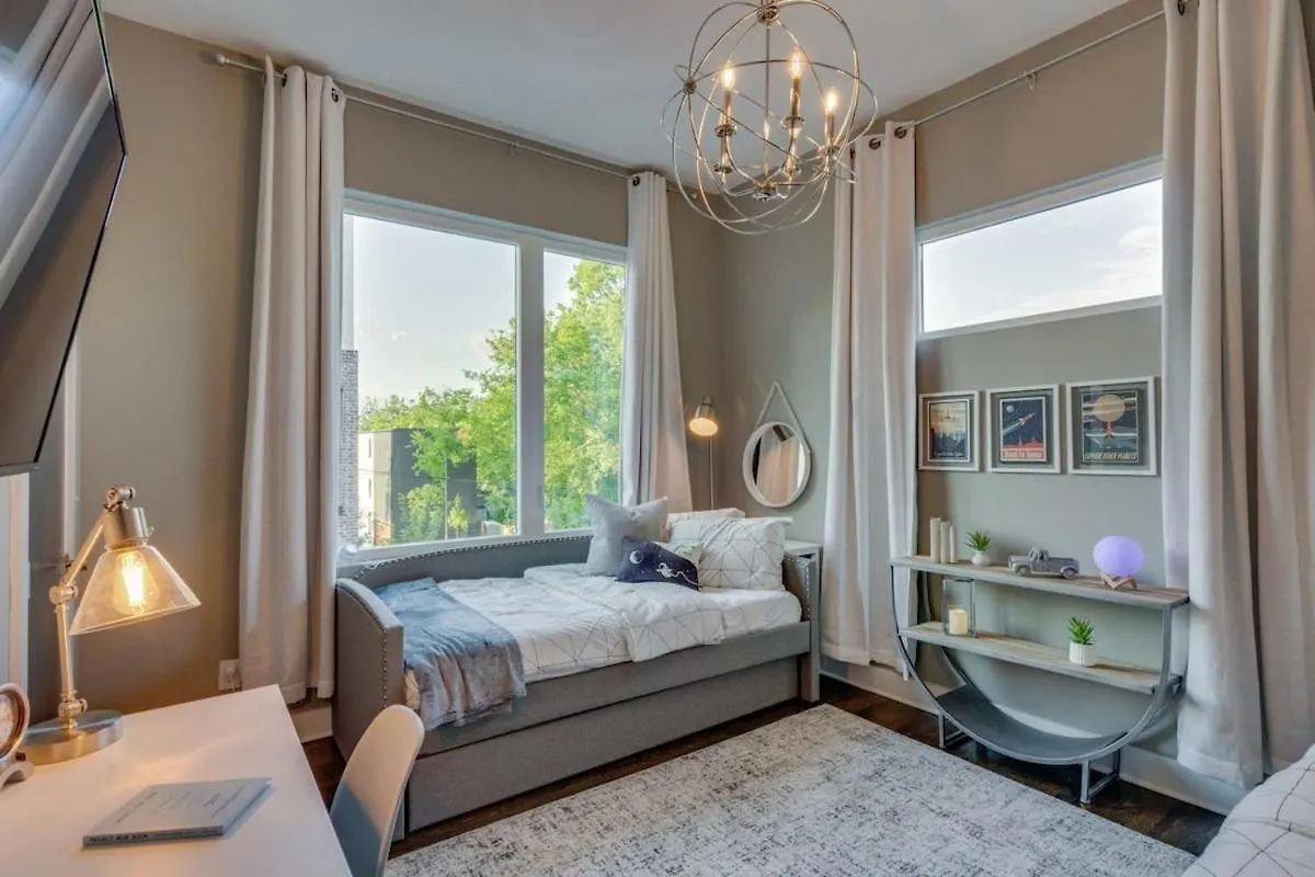 New Nashvegas Downtown Rooftop City Views 13Beds Nashville