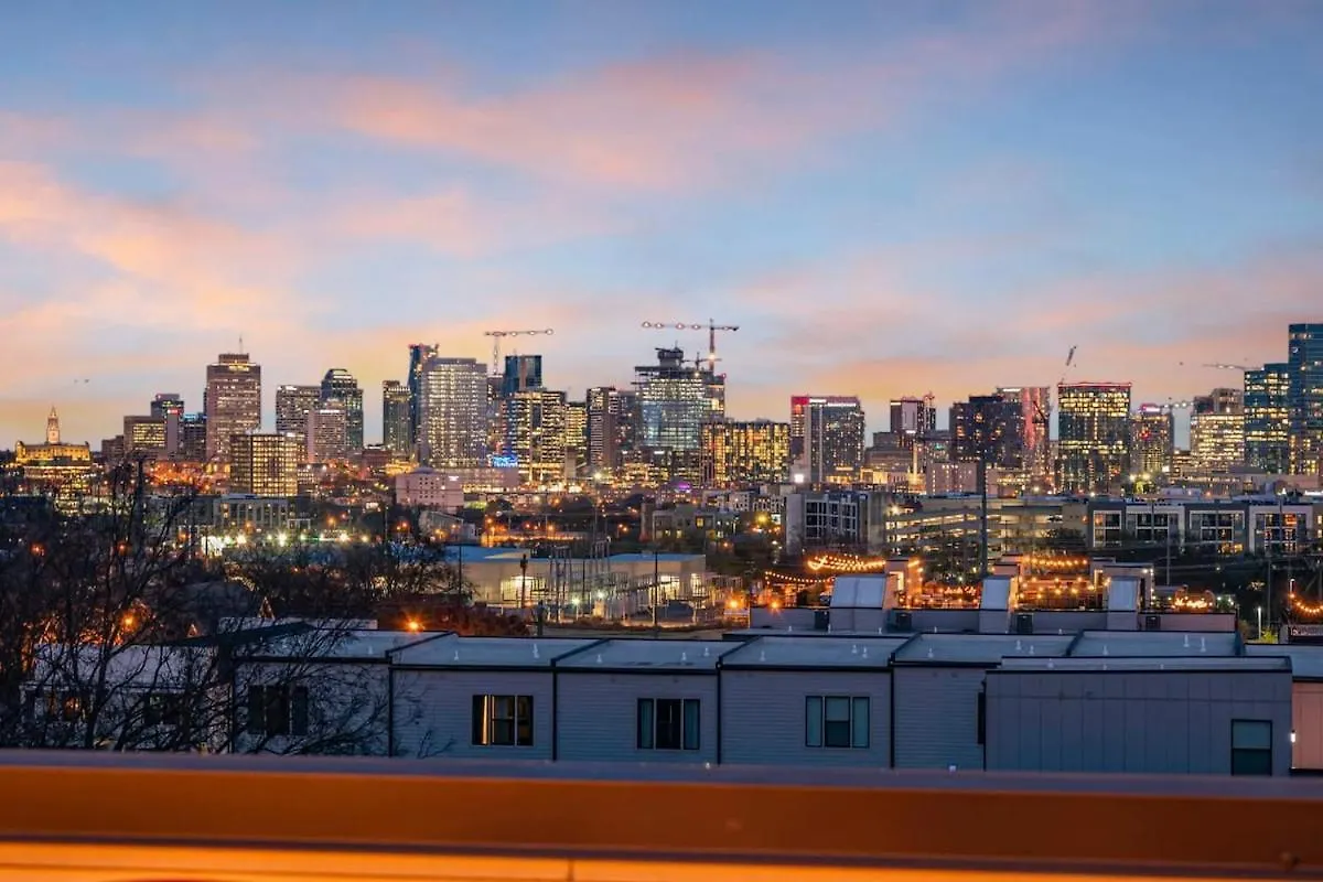 New Nashvegas Downtown Rooftop City Views 13Beds Nashville Tatil Evi