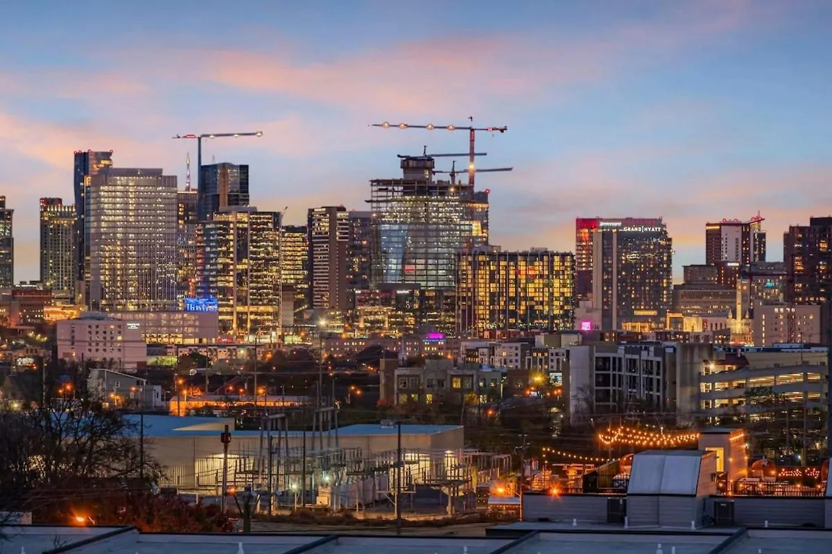 New Nashvegas Downtown Rooftop City Views 13Beds Нэшвилл США